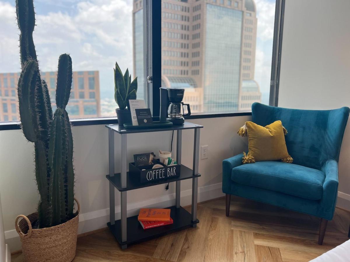 Mint House Dallas - Downtown Extérieur photo
